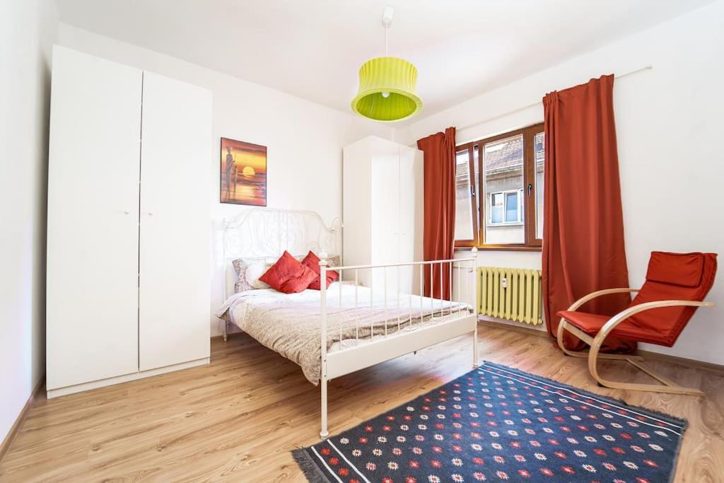 Central 2bd Next To Vitosha Bul. Sofia